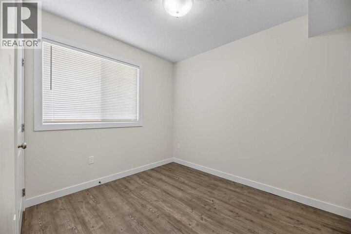Property Photo: 3 Park Lane AB T0M 0W0