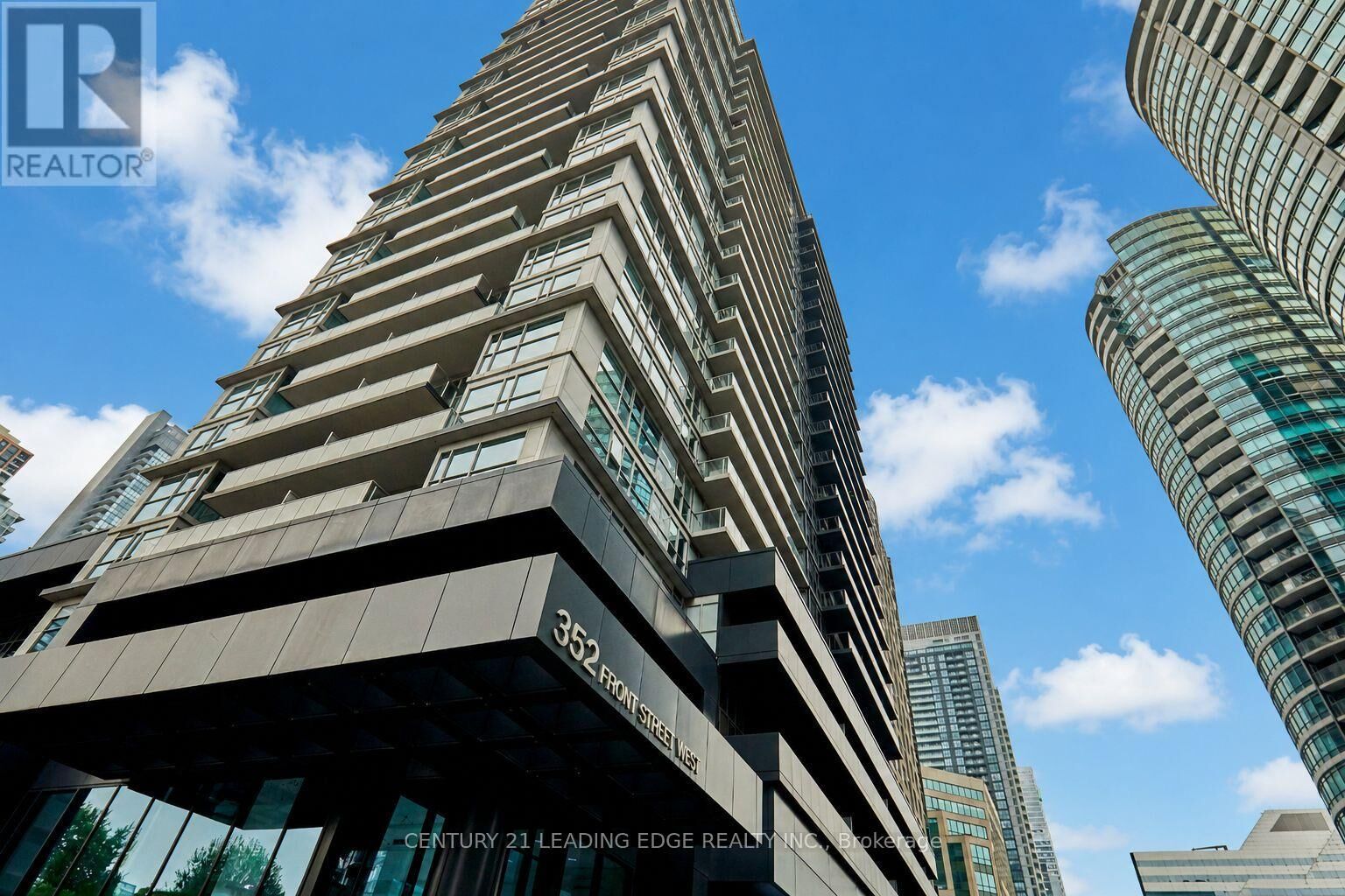 Property Photo: 352 Front Street West Ph08 ON M5V 1B5