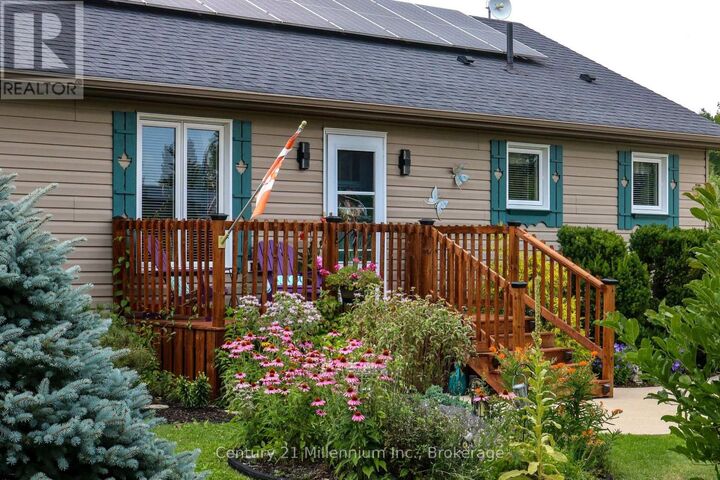 Property Photo:  126 Almur Drive  ON N0H 2T0 