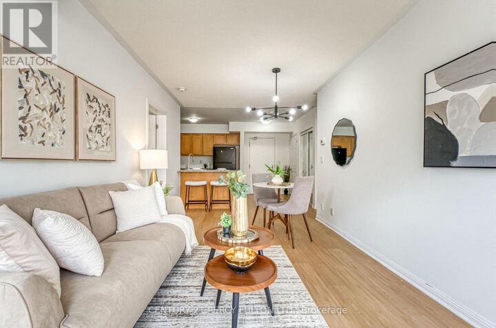 Property Photo:  60 Mendelssohn Street 203  ON M1L 0G9 