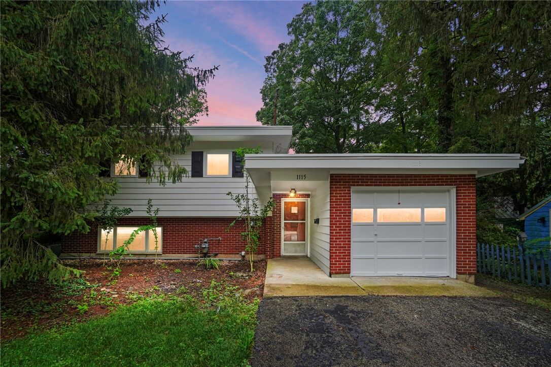 Property Photo:  1115 Xenia Avenue  OH 45387 