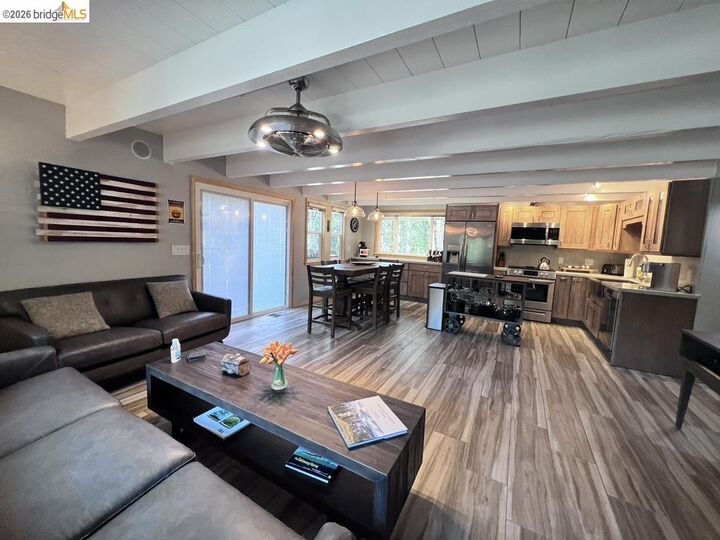 Property Photo: 19462 Grizzly Cir CA 95321