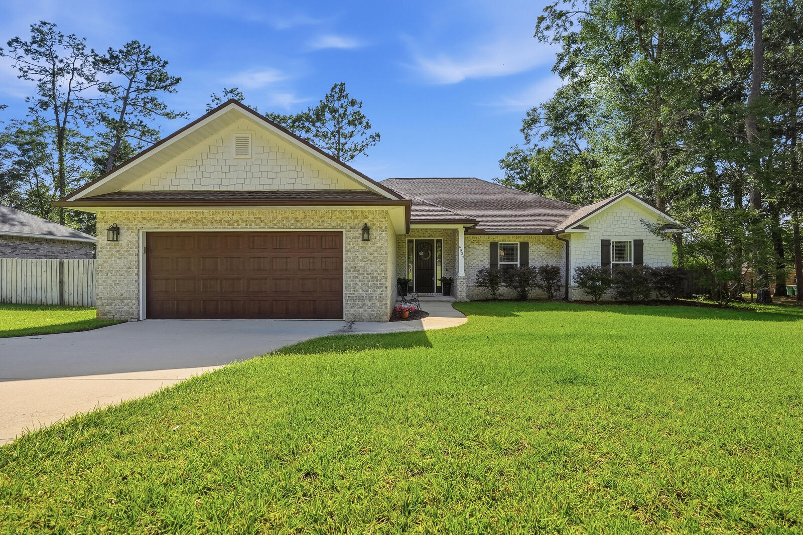 Property Photo: 6034 W Dogwood Drive FL 32536
