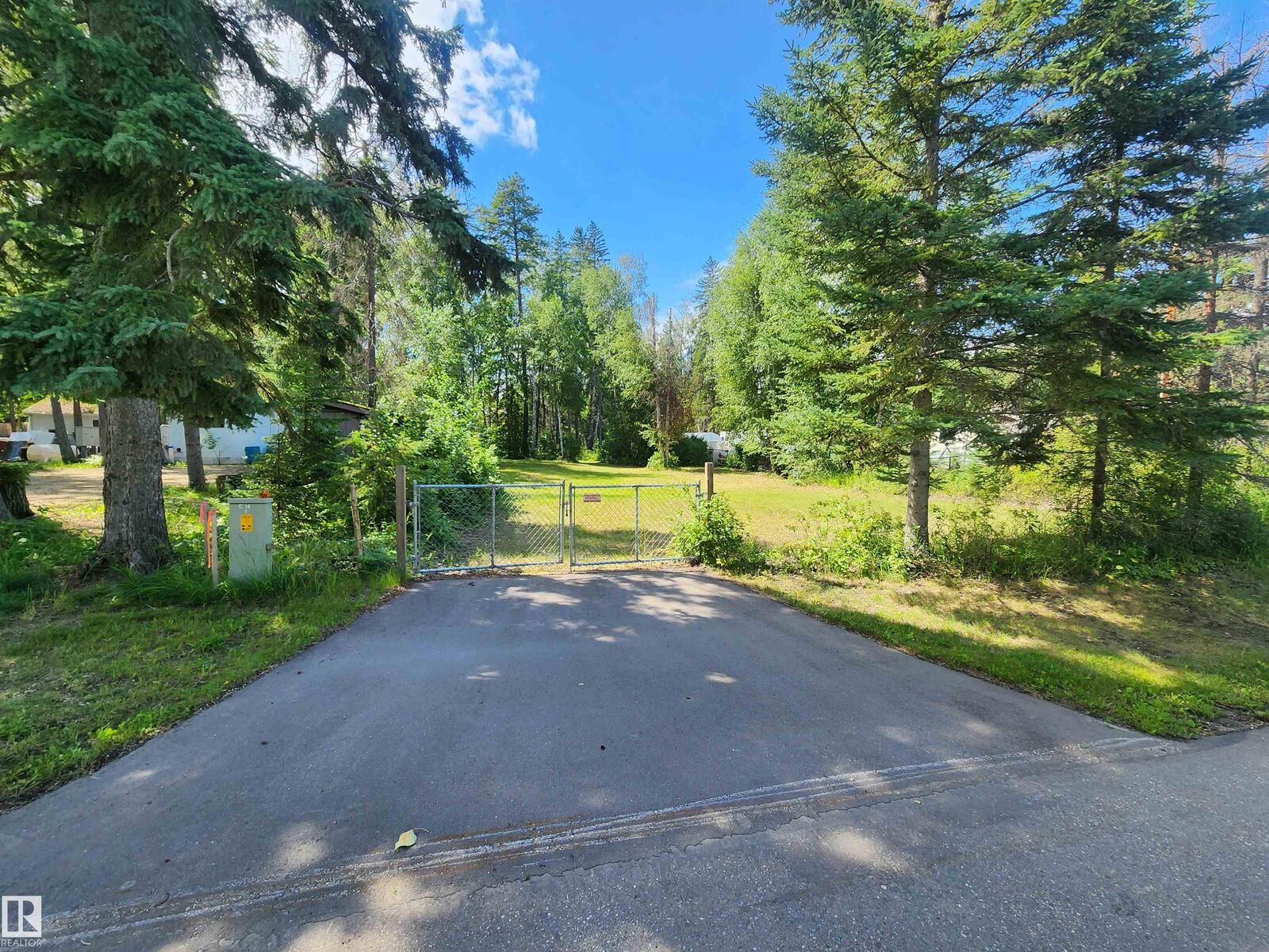 Property Photo: 55230 Rge Road 10 413 AB T0E 1V0