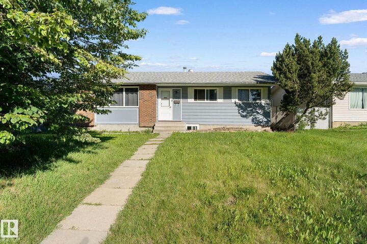 Property Photo:  363 Knottwood Road NW  AB T6K 2G4 