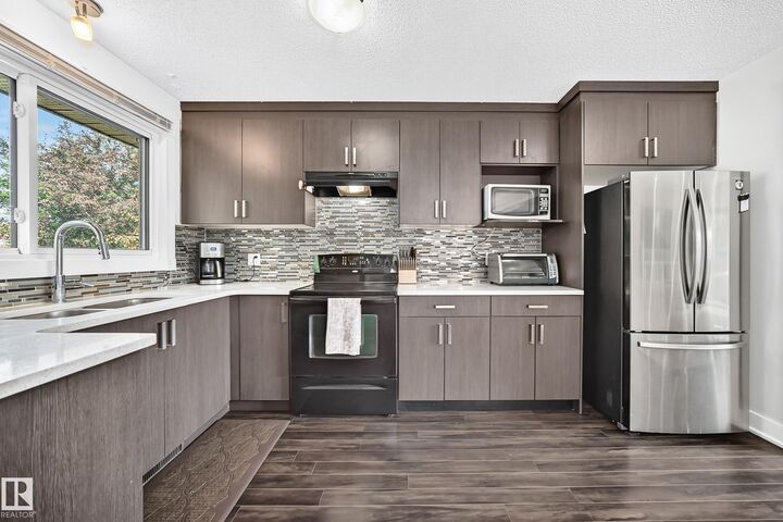 Property Photo: 2112 36 Street NW AB T6L 3G4