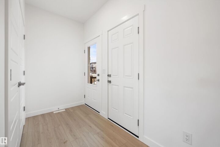 Property Photo: 4178 Kinglet Drive NW AB T5S 0W9