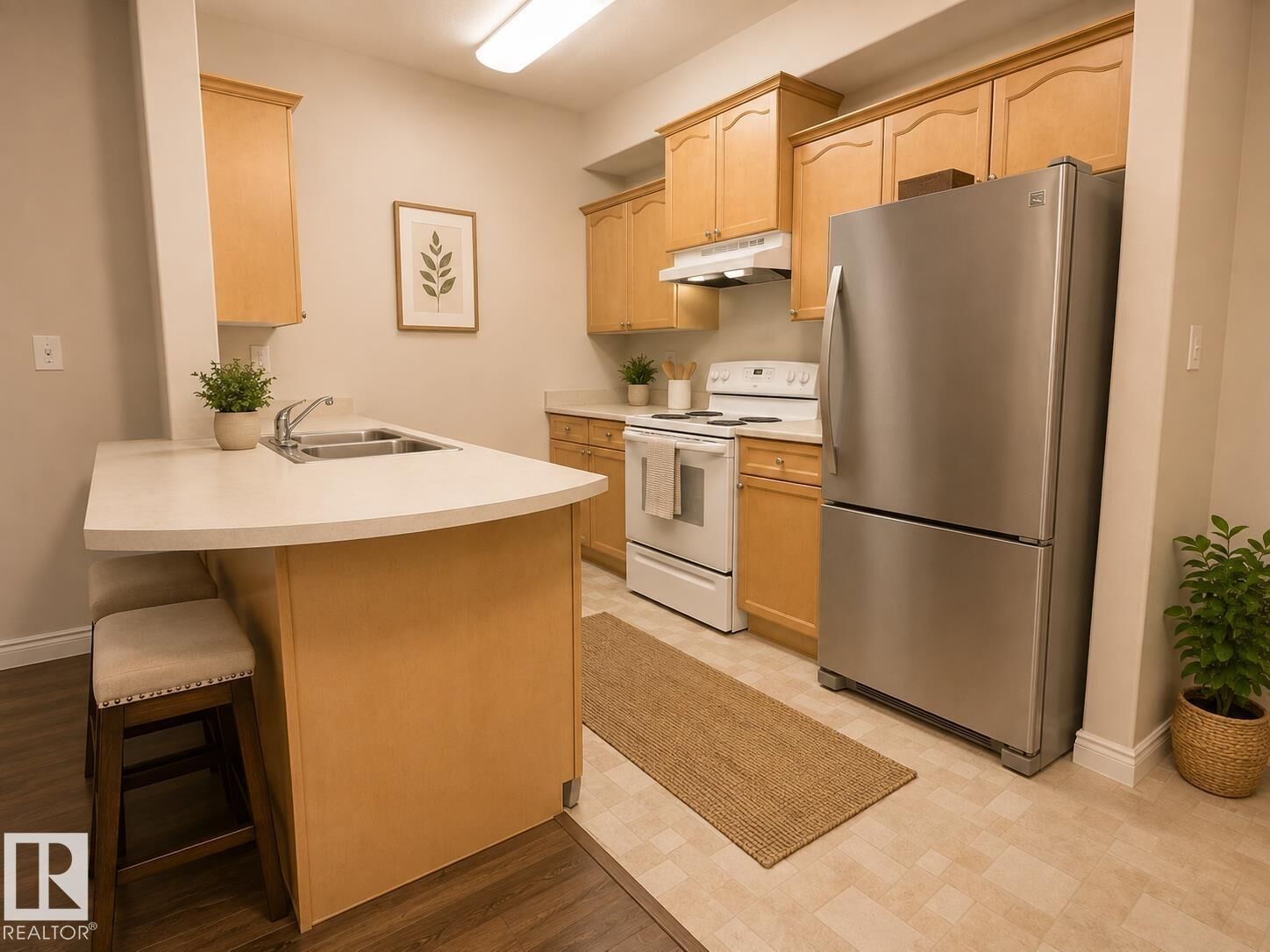 Property Photo: 16715 100 Avenue NW 204 AB T5P 4Z5