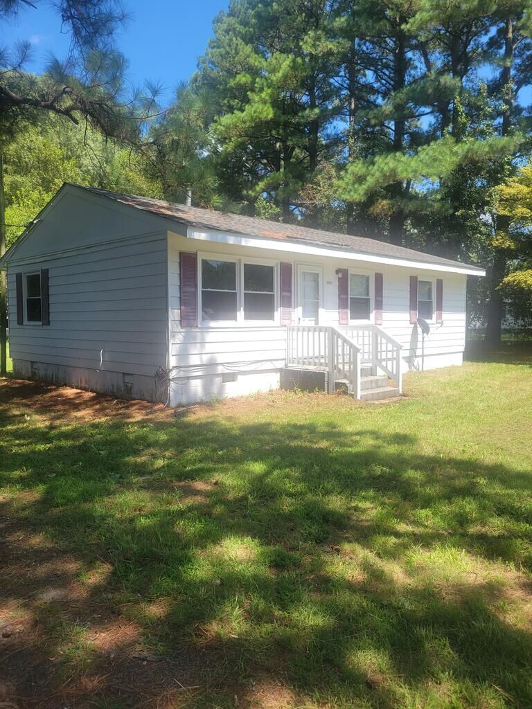 Property Photo:  18301 Plantation Dr  VA 23417 