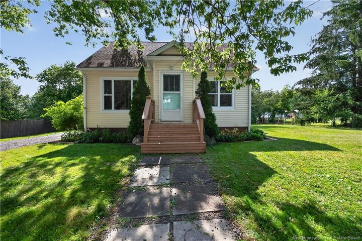 Property Photo:  60 Smith Street  NB E4J 2S2 