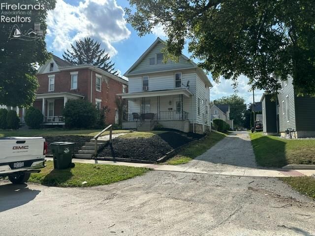 Property Photo:  227 Franklin Street  OH 44883 