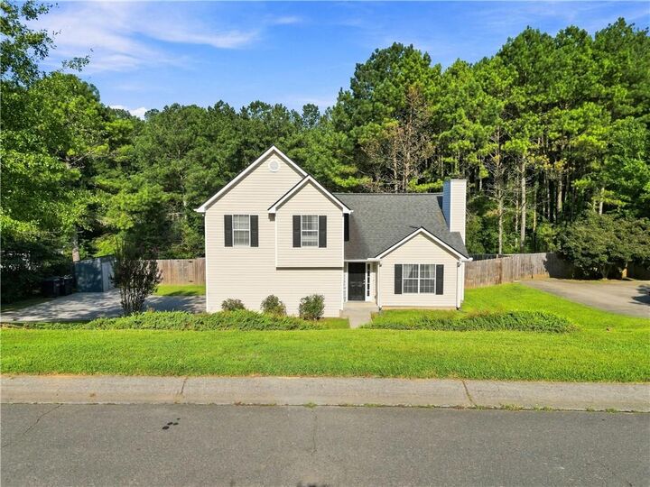 Property Photo: 31 Kingston Pointe Drive GA 30145