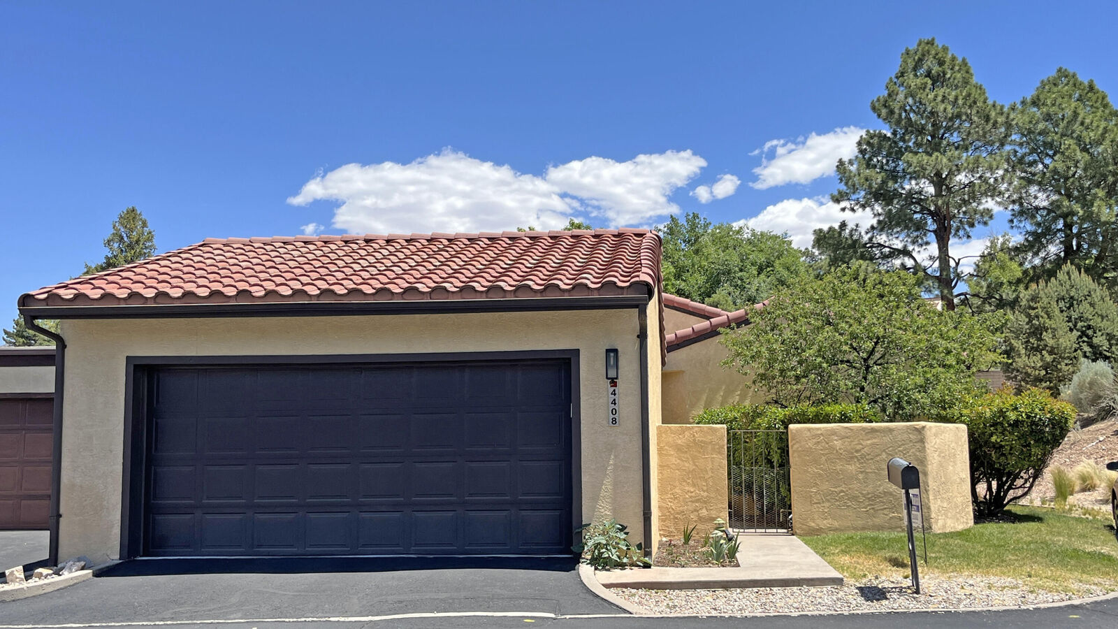 Property Photo: 4408 Kellia Lane NE NM 87111
