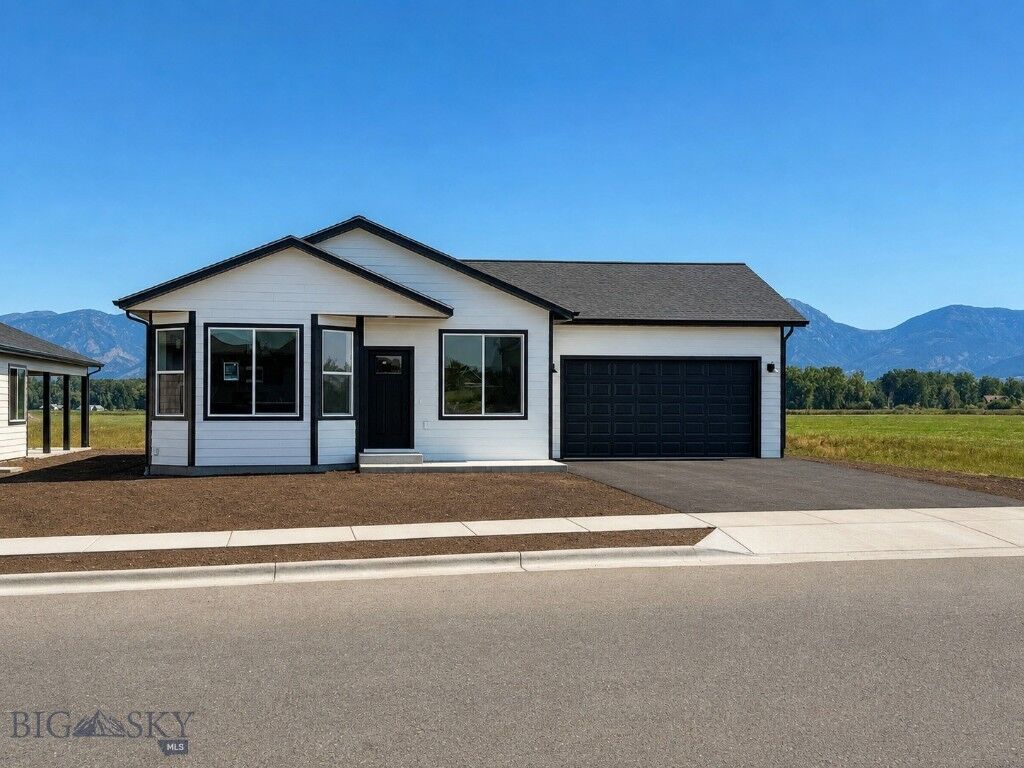 Property Photo: 1100 Melissa Way MT 59714
