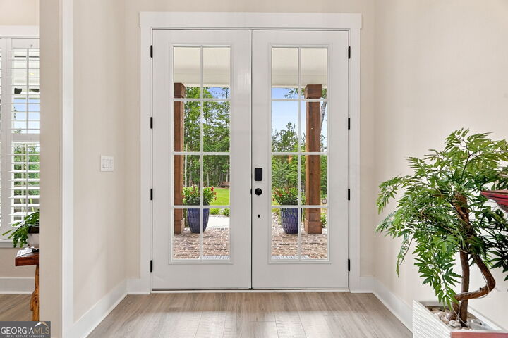 Property Photo:  145 London Road  GA 30107 