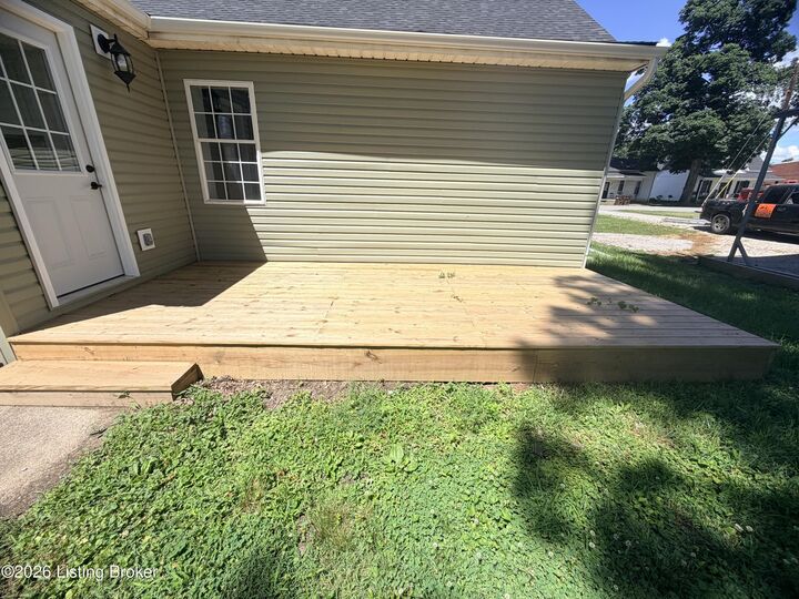 Property Photo: 611 5th St KY 41008