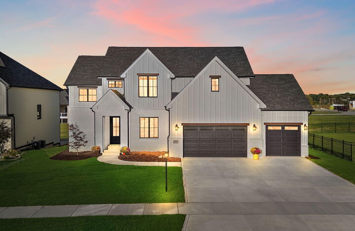 Property Photo:  9701 Sweetspire Avenue  IN 46373 
