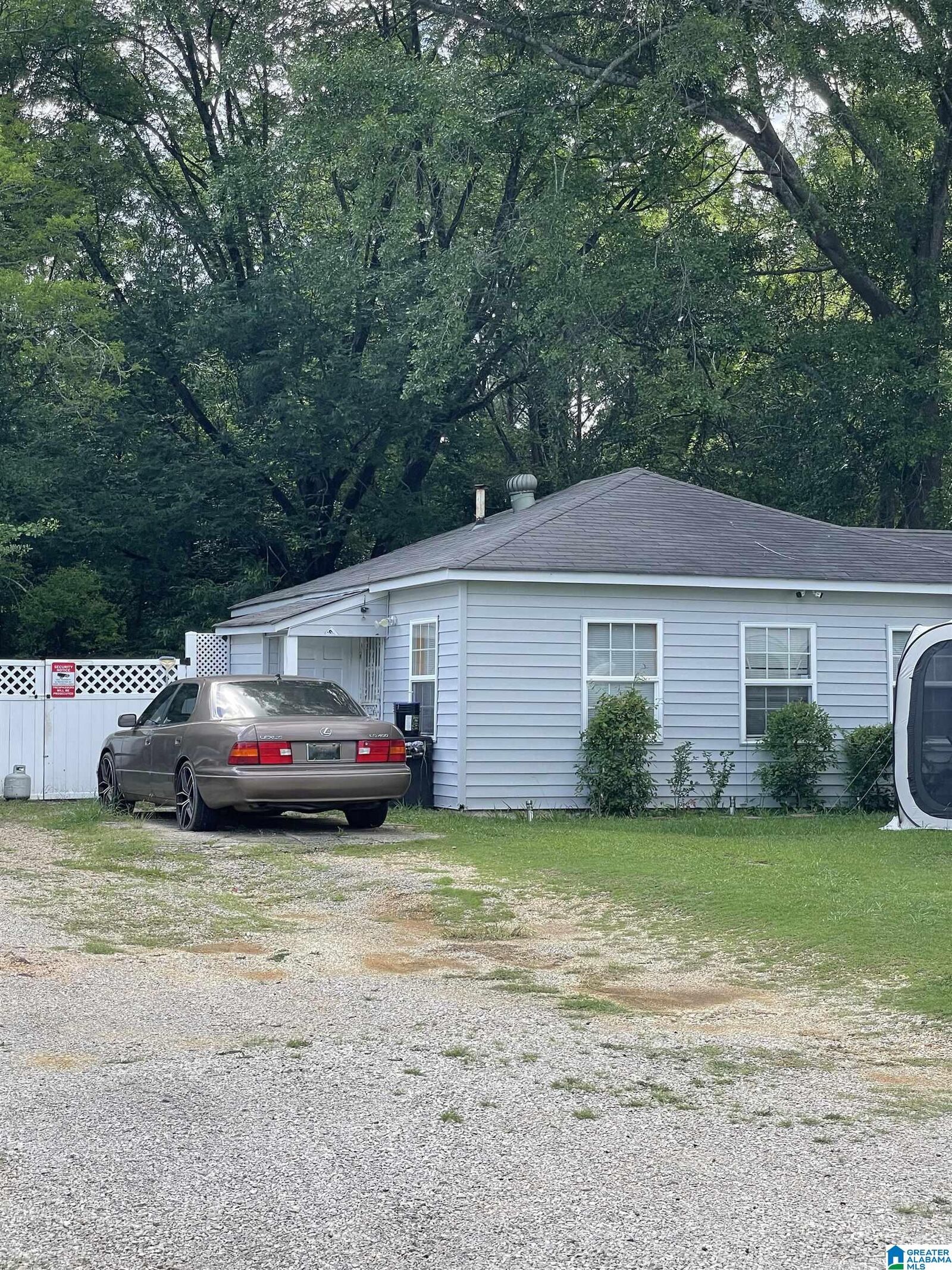 Property Photo: 121 Houston Drive AL 35020