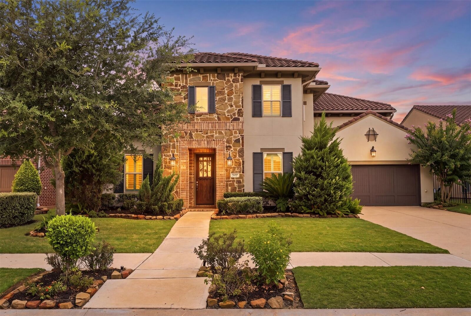 Property Photo: 5107 Galahad Court TX 77459