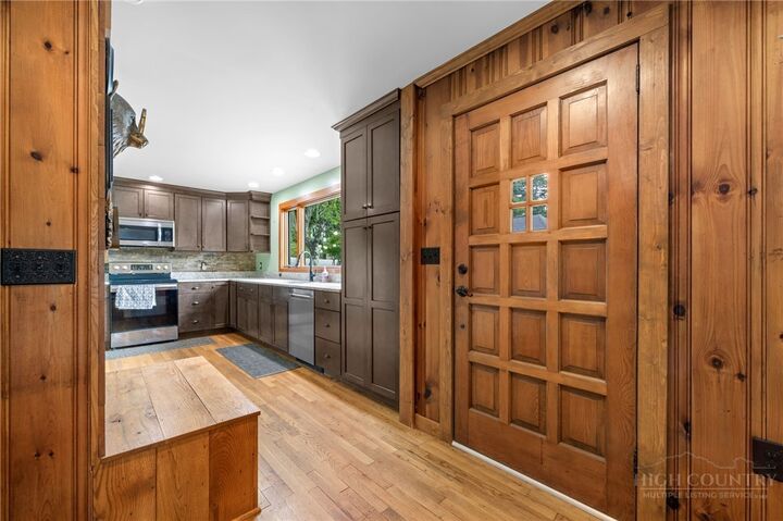 Property Photo: 334 Hill NC 28605
