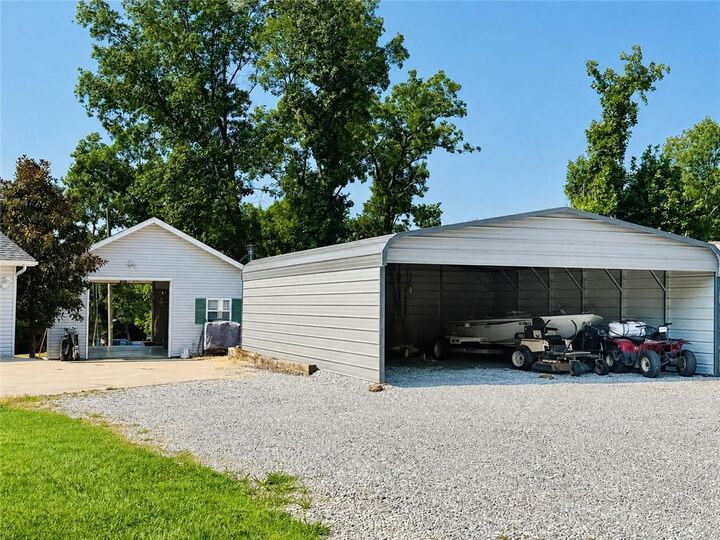 Property Photo: 12338 Crestview Drive MO 65355