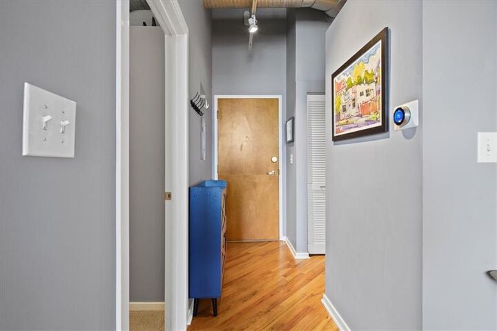 Property Photo:  2107 Grand Boulevard 909  MO 64108 