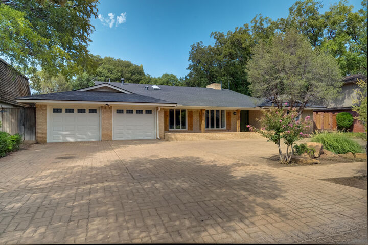 Property Photo:  4514 9th Street  TX 79416 