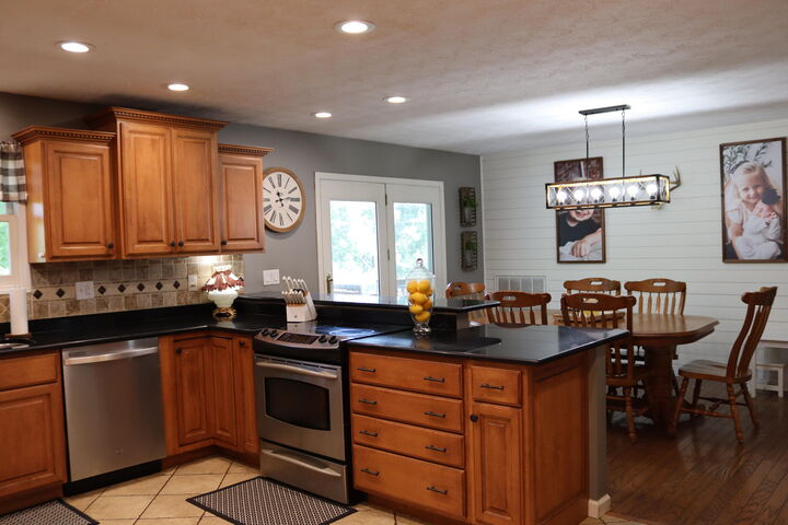 Property Photo: 2984 Lakeview Church Road KY 42025