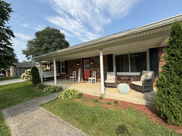 Property Photo:  132 Meadowbrook Drive  KY 40601 