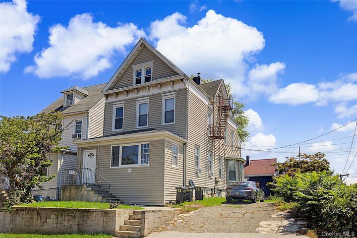 Property Photo:  20 Aka 22 Crescent Place  NY 10704 