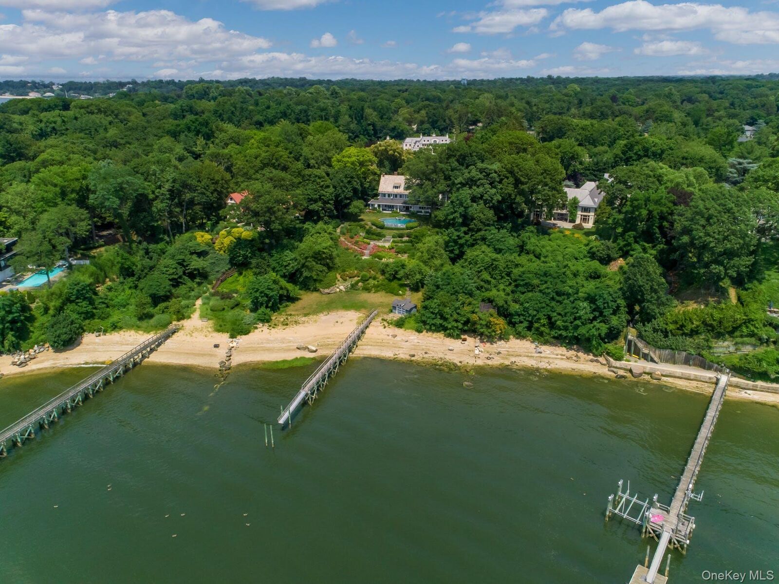 Property Photo:  10 Hicks Lane  NY 11050 