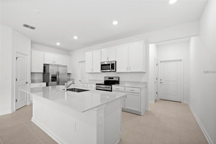 Property Photo: 6028 Zen Way FL 34714