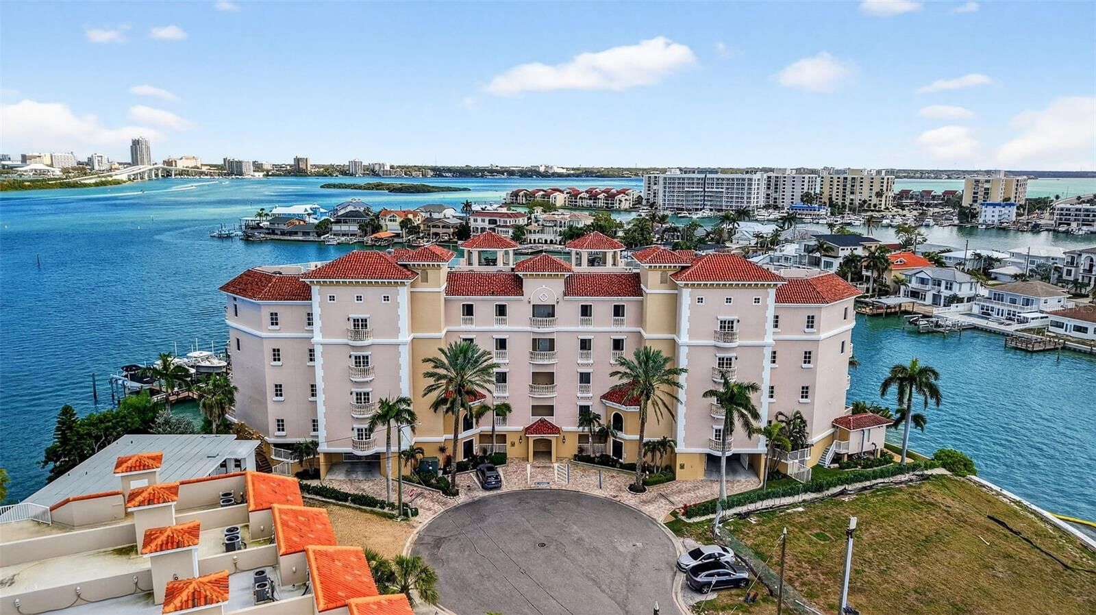 Property Photo: 205 Brightwater Drive 202 FL 33767