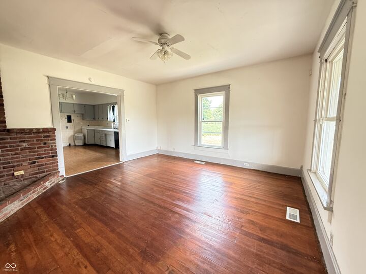 Property Photo: 5559 S 1000 E IN 47968
