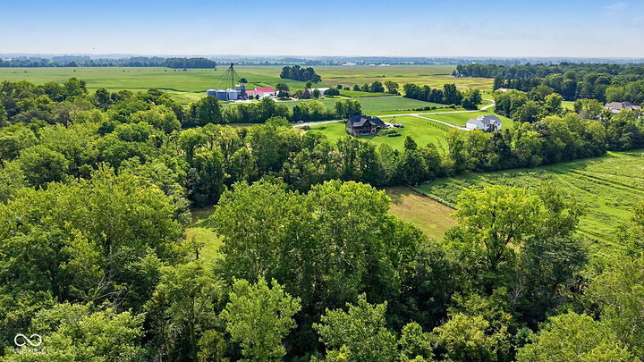 Property Photo: 3368 S 400 Road W IN 46163