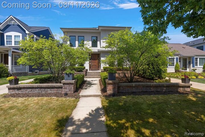 Property Photo:  559 Bennaville Avenue  MI 48009 3663 