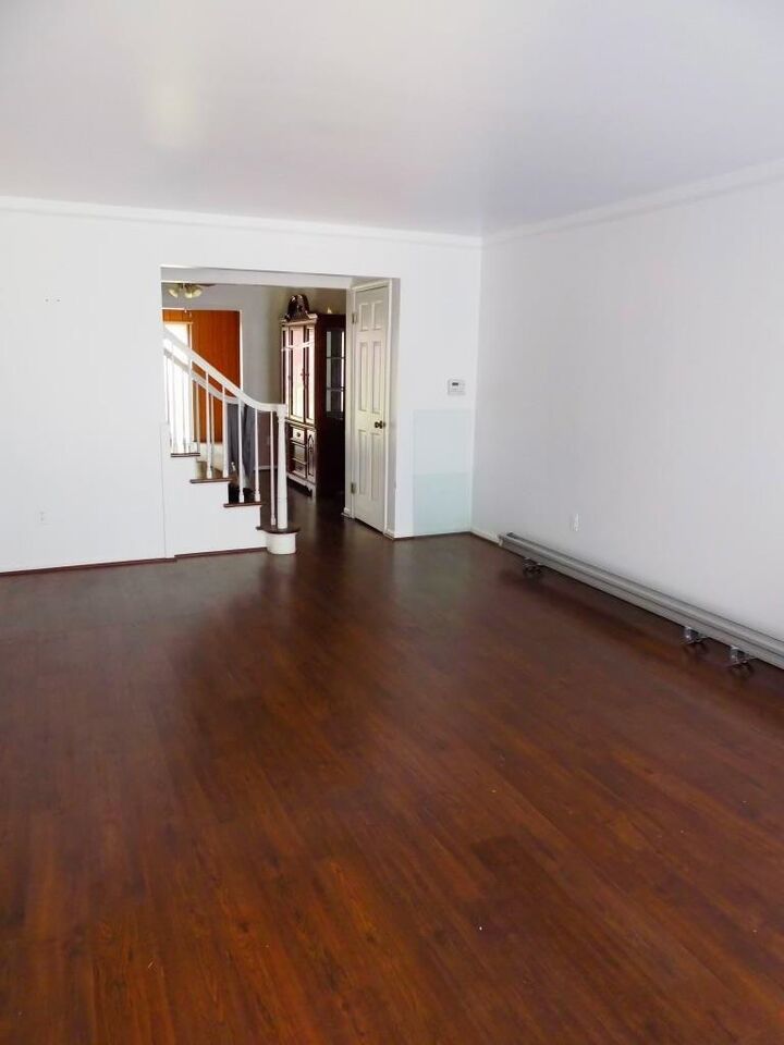 Property Photo:  2020 Stoney Brook Court  MI 48507 