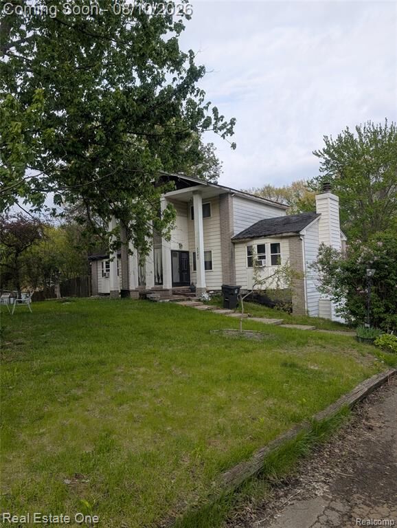 Property Photo:  5242 White Lake Road  MI 48346 2645 