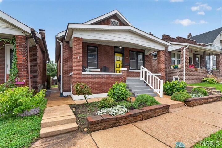 Property Photo: 4448 Wallace Street MO 63116
