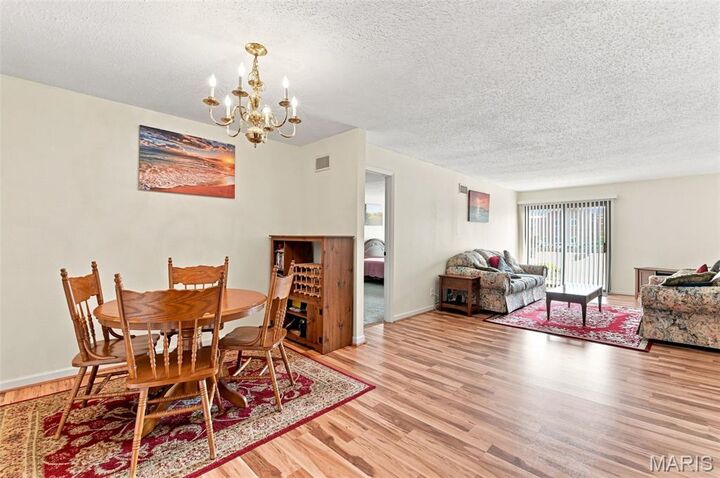 Property Photo:  1279 Guelbreth Lane 301  MO 63146 