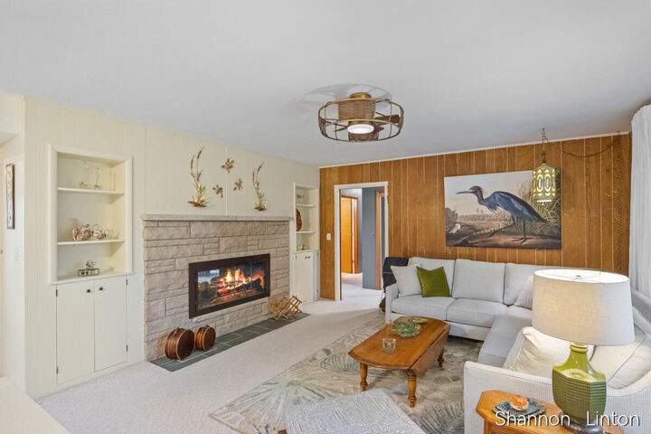 Property Photo: 346 Orchard View Drive MI 49455