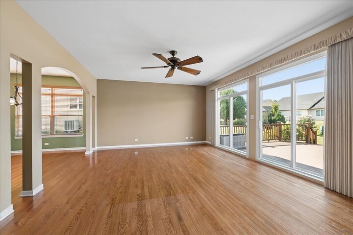 Property Photo: 25922 W Sandy Knoll Drive IL 60410