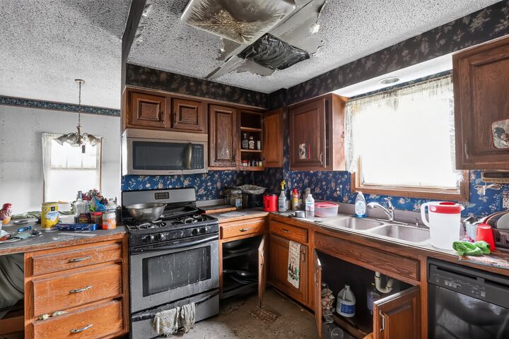 Property Photo:  502 S Lebanon Street  IL 62258 