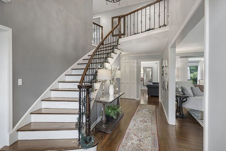 Property Photo: 32 Chatham Lane IL 60523