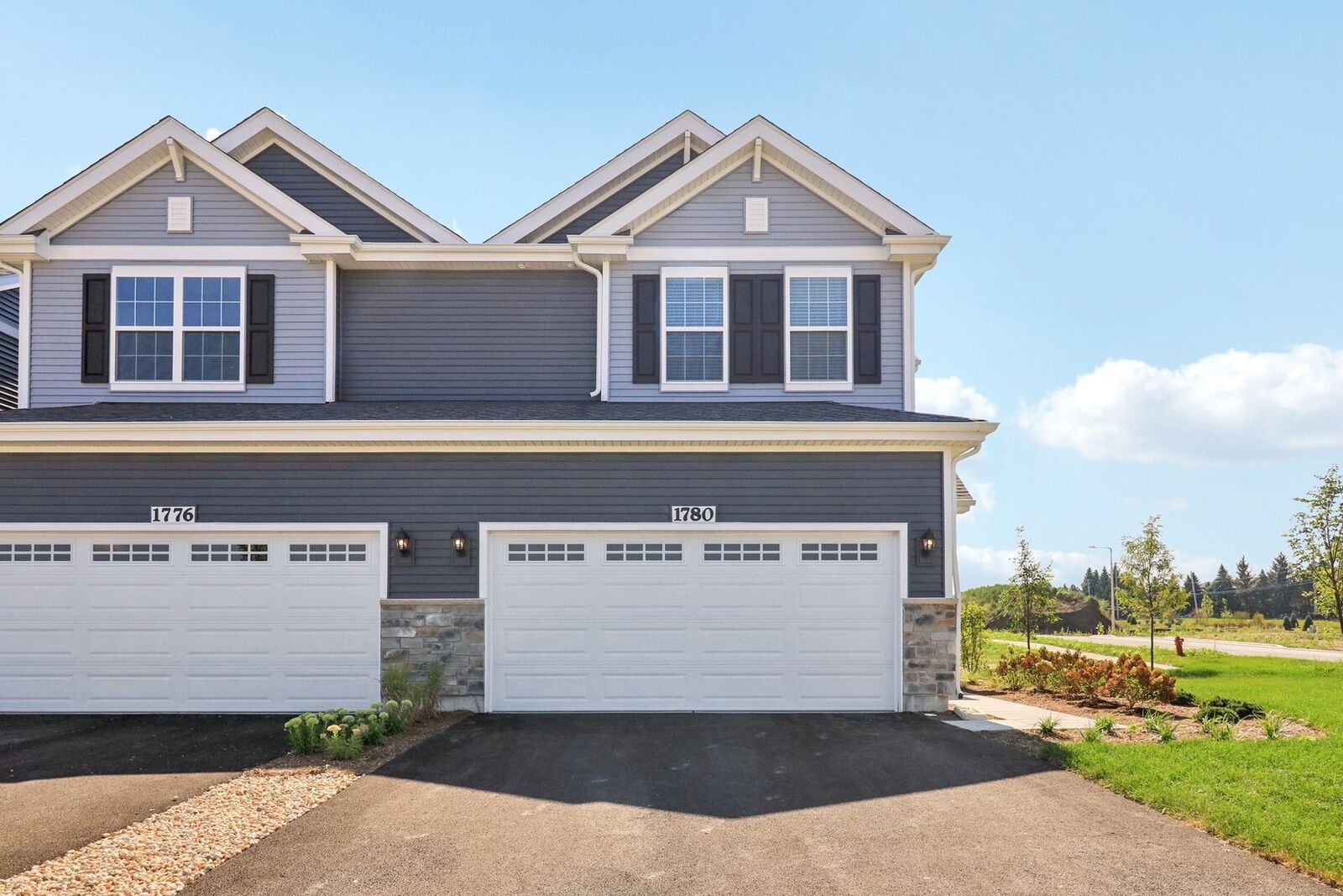 Property Photo:  1691 Baler Avenue  IL 60503 