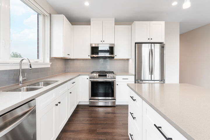 Property Photo:  546 Green Bay Road 406  IL 60040 