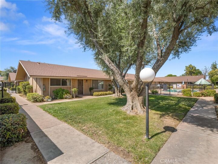 Property Photo: 3749 N Fruit C CA 93705