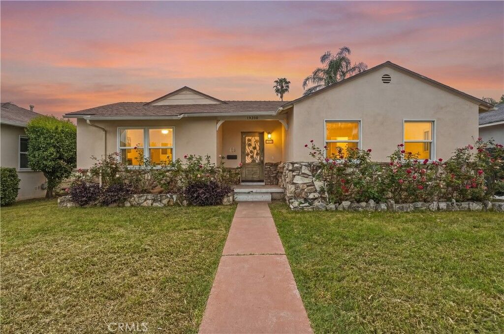 Property Photo: 19550 Vanowen CA 91335