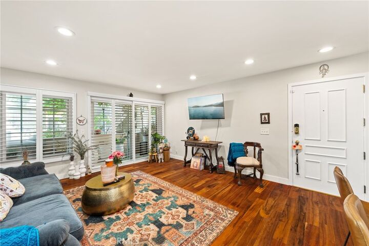 Property Photo: 3860 Amberly CA 90305