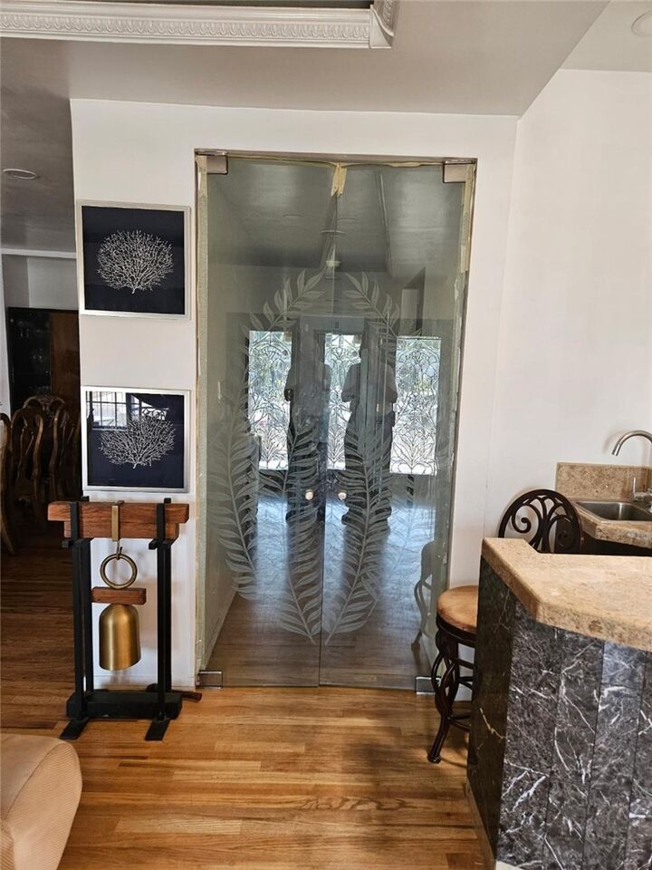 Property Photo: 1117 E 65th CA 90001
